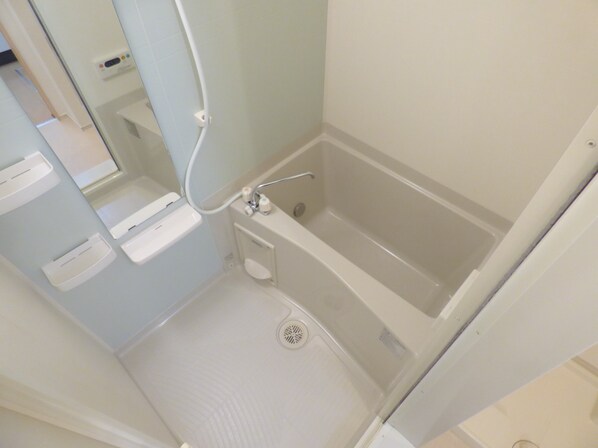 サニー離宮前の物件内観写真